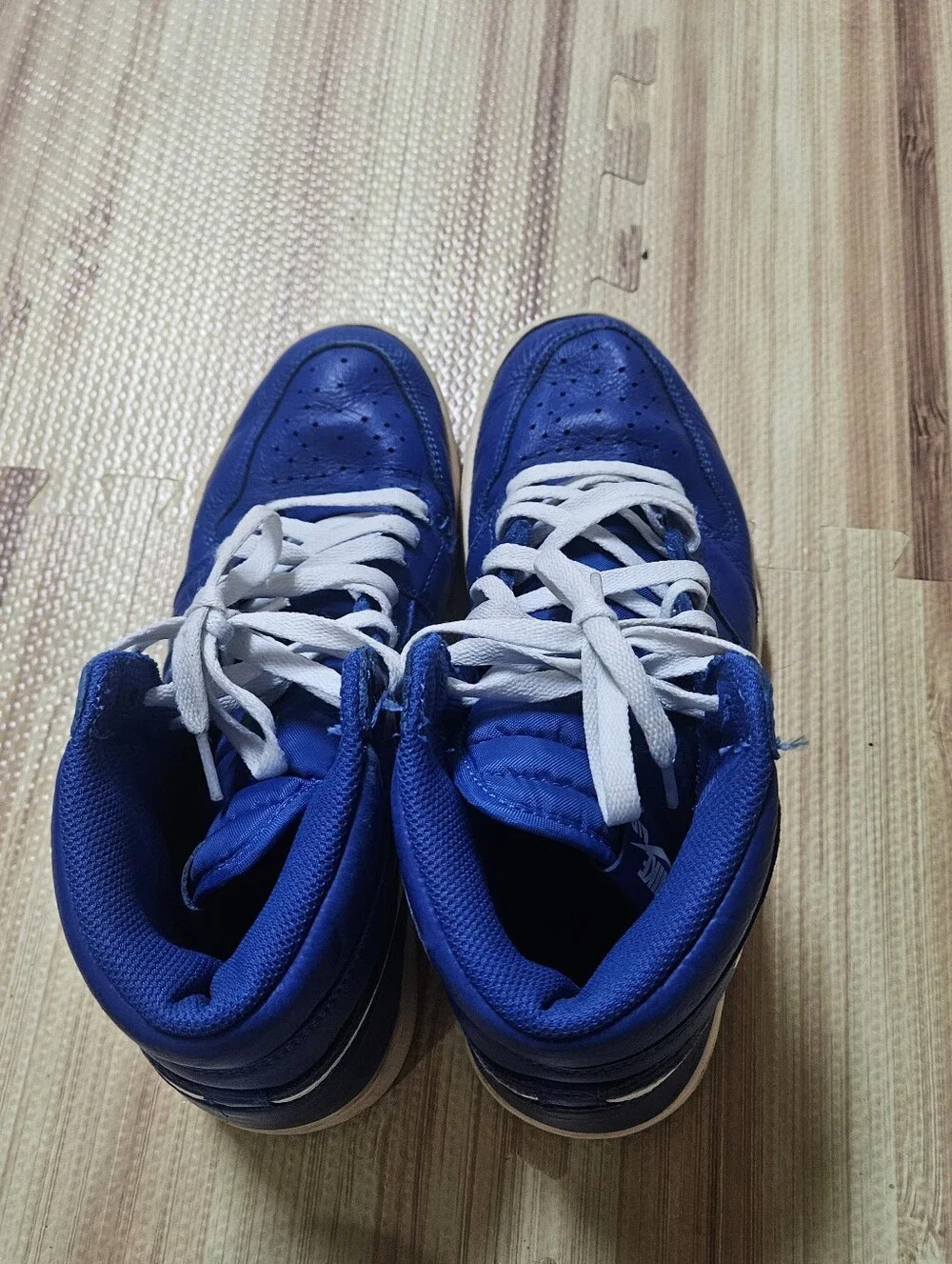 Size 10 - Air Jordan 1 Retro OG High Hyper Royal
